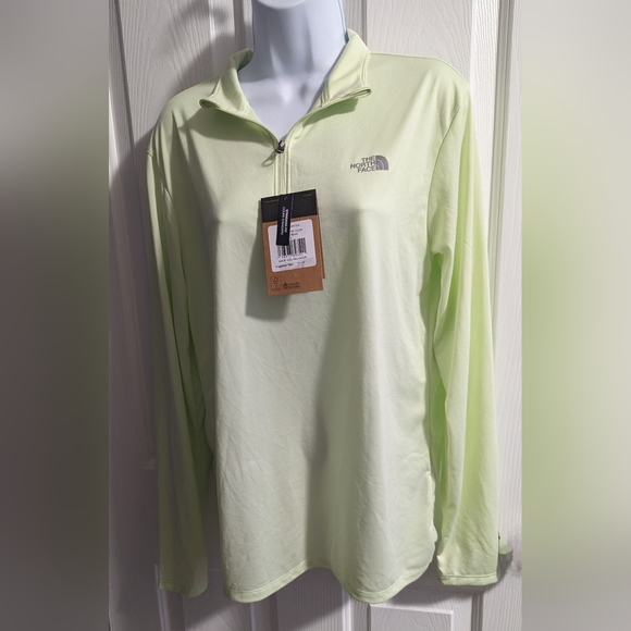 The North Face Tops - The North Face line cream Elevation 1/4 zip Sz: S NWT